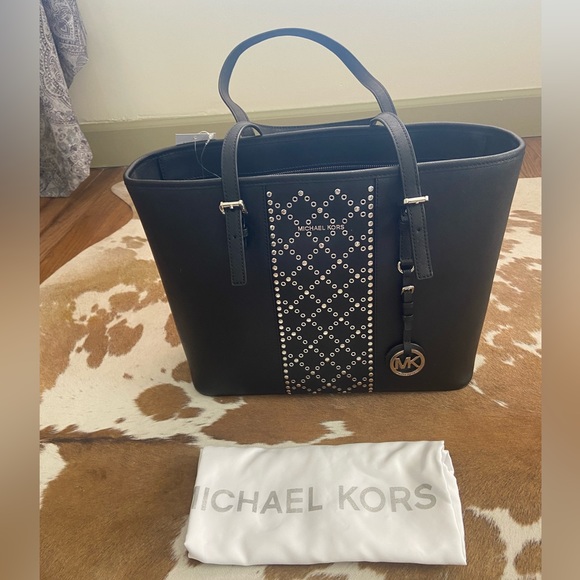 MICHAEL KORS  Jet Set Travel Embellished Tote - Picture 4 of 15